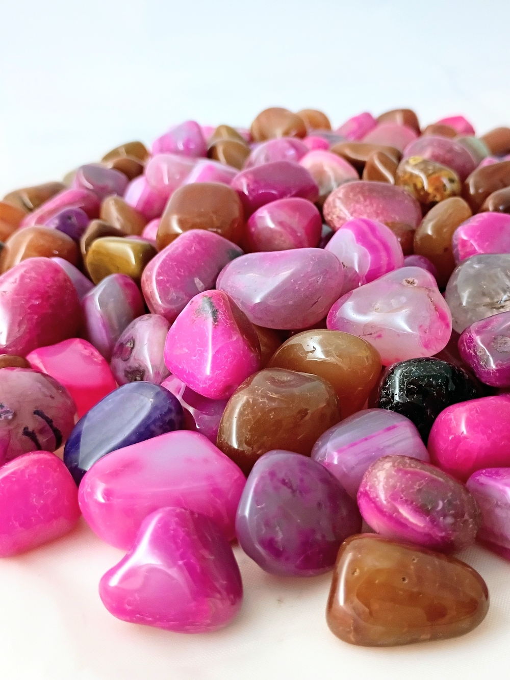 1.3 lbs Dyed Pink Agate Tumbled Stones Grade 1 - XS Reiki Wiccan Crafts Jewelry